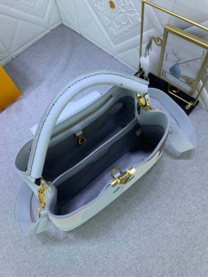 LUV CAPUCINES ICE AGE WHITE 31.5CM