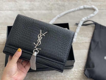 YSL KATE SMALL CHAIN BAG WITH TASSEL IN CROCODILE-EMBOSSED SHINY LEATHER BLACK 474366DND0N1000