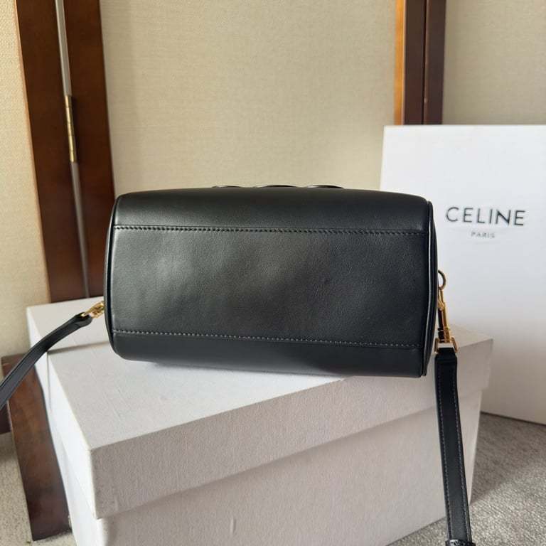 CE  SMALL BOSTON BAG IN SMOOTH CALFSKIN WITH CUIR TRIOMPHE BLACK