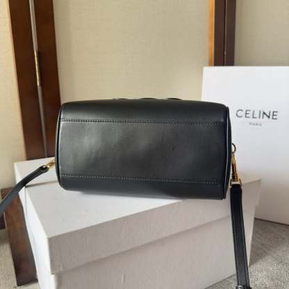 CE  SMALL BOSTON BAG IN SMOOTH CALFSKIN WITH CUIR TRIOMPHE BLACK