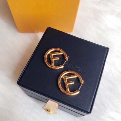 FD LOGO GOLD EARRINGS