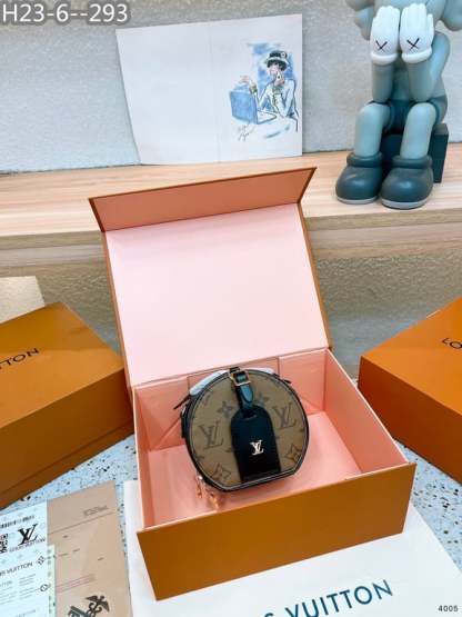 LUV PETITE BOITE CHAPEAU BLACK AND BROWN 13CM