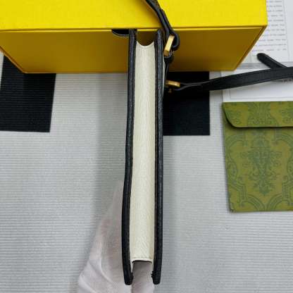 gg x Adidas Phone Case White For Women, Women’s Bags 7.3in/18cm gg‎