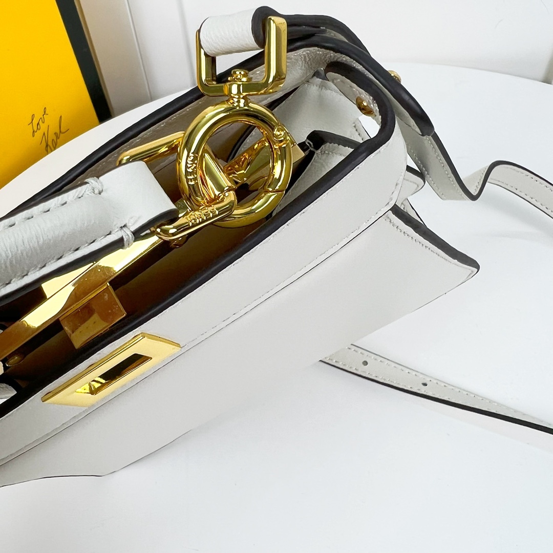 FD PEEKABOO ISEEU PETITE WHITE 8BN335ABVEF0QVL