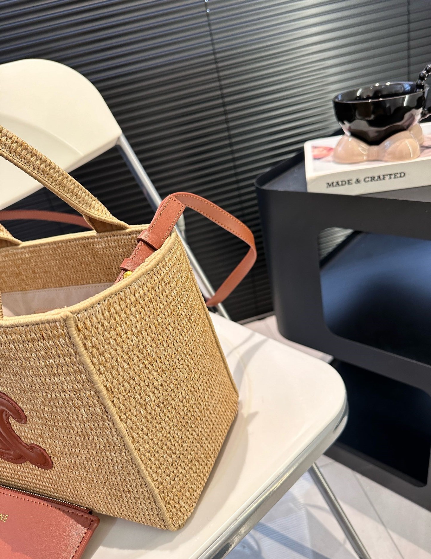 CE SMALL CABAS THAIS IN RAFFIA AND CALFSKIN TAN 27CM 116302FF7 04LU