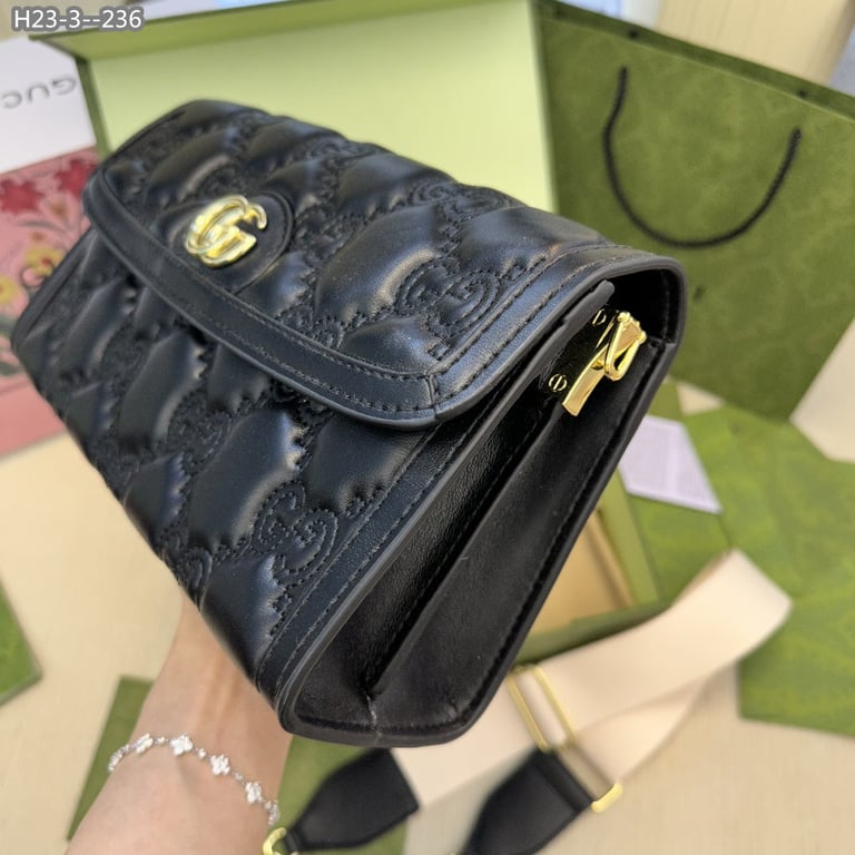 GG MATELASSE WALLET BLACK 23CM