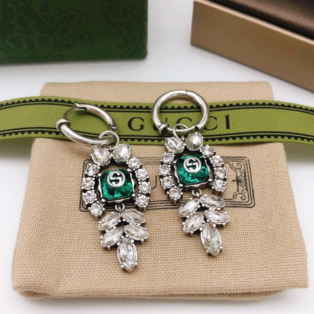 GG GG EARRINGS