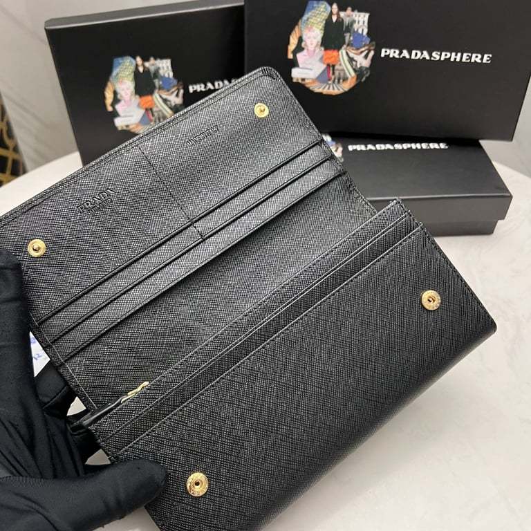 PR SAFFIANO LEATHER FLAP LONG WALLET BLACK AND GOLD 19CM 1MH132 ZLP F061H