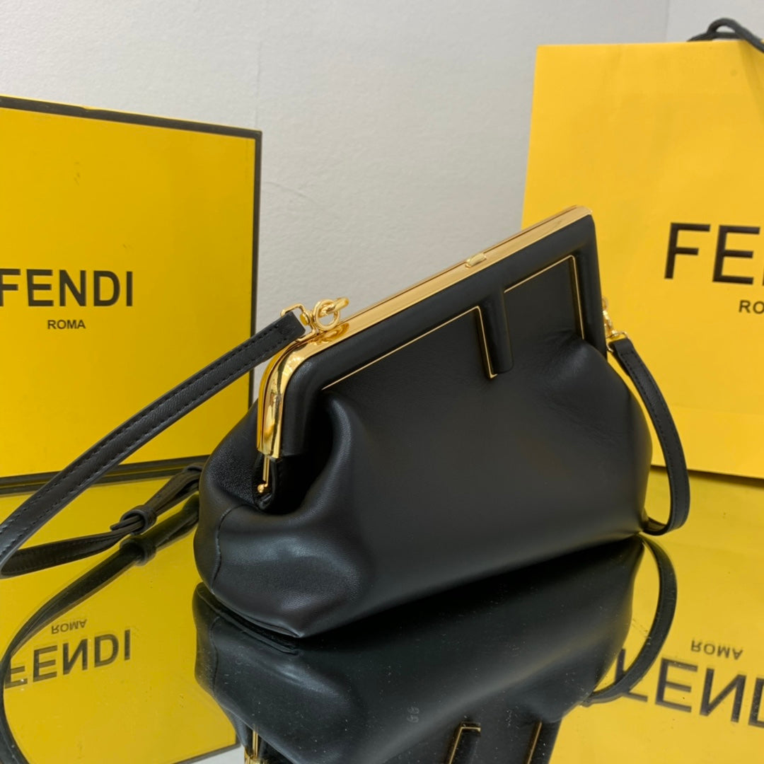FI First Small Black For Women, Women’s HandBags, Shoulder And Crossbody Bags 10.2in/26cm FF 8BP129ABVEF0KUR