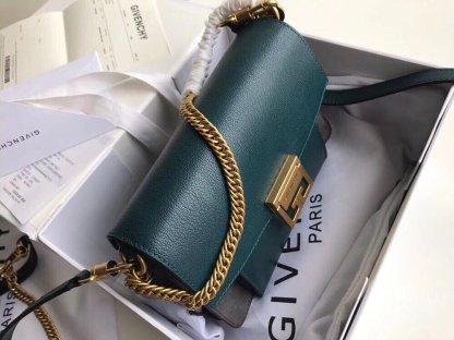gv GV3 Bag Green/ Black For Women, Handbags, Shoulder Bags 11.4in/29cm GVC