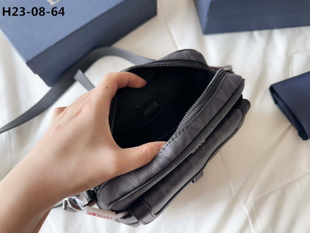 DIR HIT THE ROAD MESSENGER BAG CD BLACK 20CM