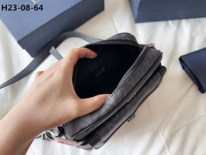 DIR HIT THE ROAD MESSENGER BAG CD BLACK 20CM