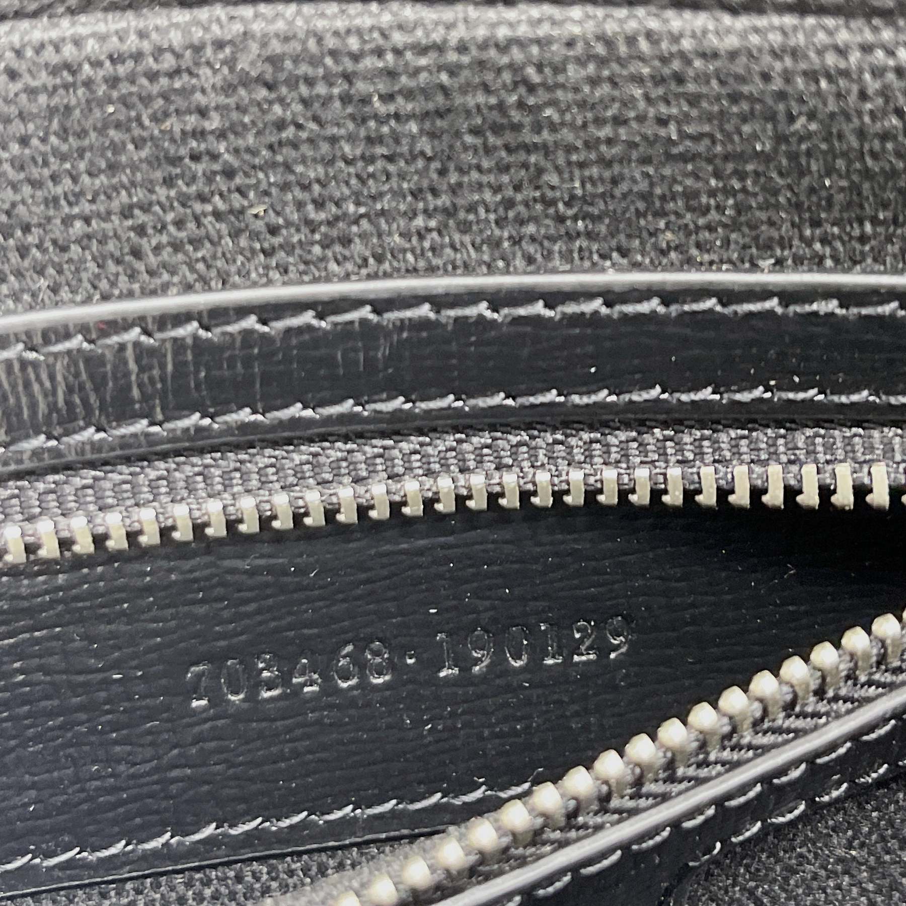 gg Shoulder Bag With Interlocking G Black gg Supreme Canvas For Women  9.6in/24.5cm gg 703468 92THF 1000