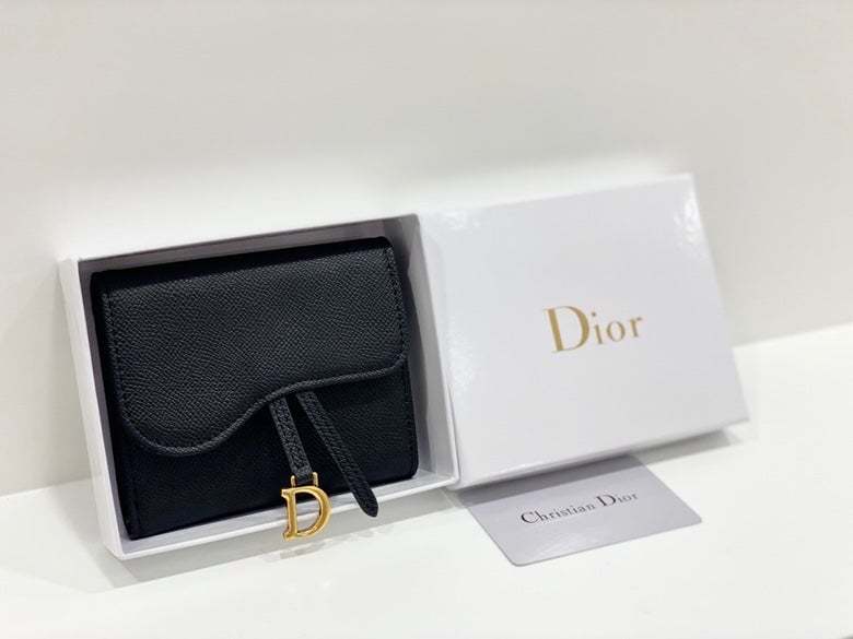 dir SADDLE LOTUS WALLET BLACK GOATSKIN 11CM S5652CCEH M900