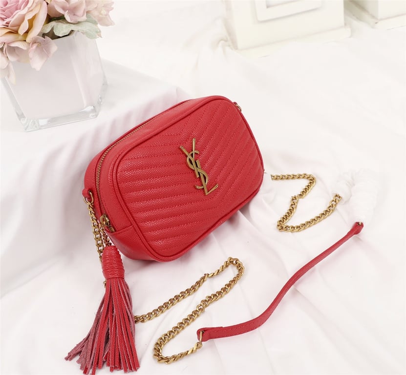 SAINT LAURENT LOU CAMERA BAG IN QUILTED LEATHER RED 18CM