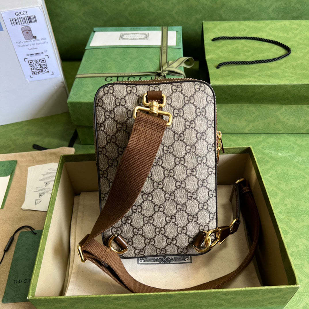 gg Sling Backpack With Interlocking G Beige And Ebony gg Supreme Canvas For Men 9.4in/24cm gg 696016 92THG 8563