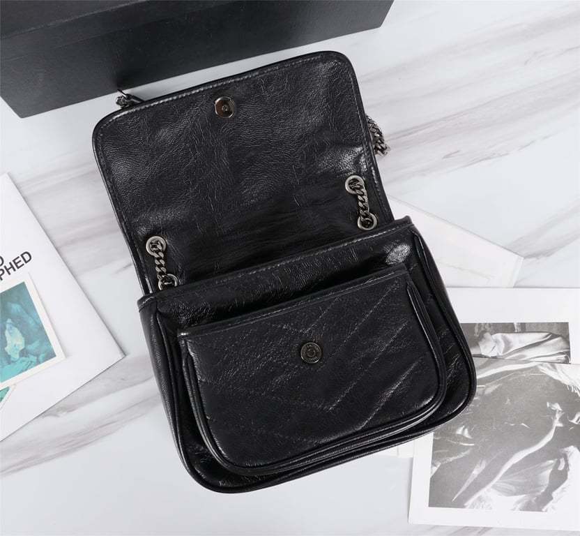 SAINT LAURENT NIKI BABY CHAIN BAG IN CRINKLED VINTAGE BLACK NOIR 21CM 6331600EN041000