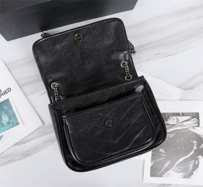 SAINT LAURENT NIKI BABY CHAIN BAG IN CRINKLED VINTAGE BLACK NOIR 21CM 6331600EN041000