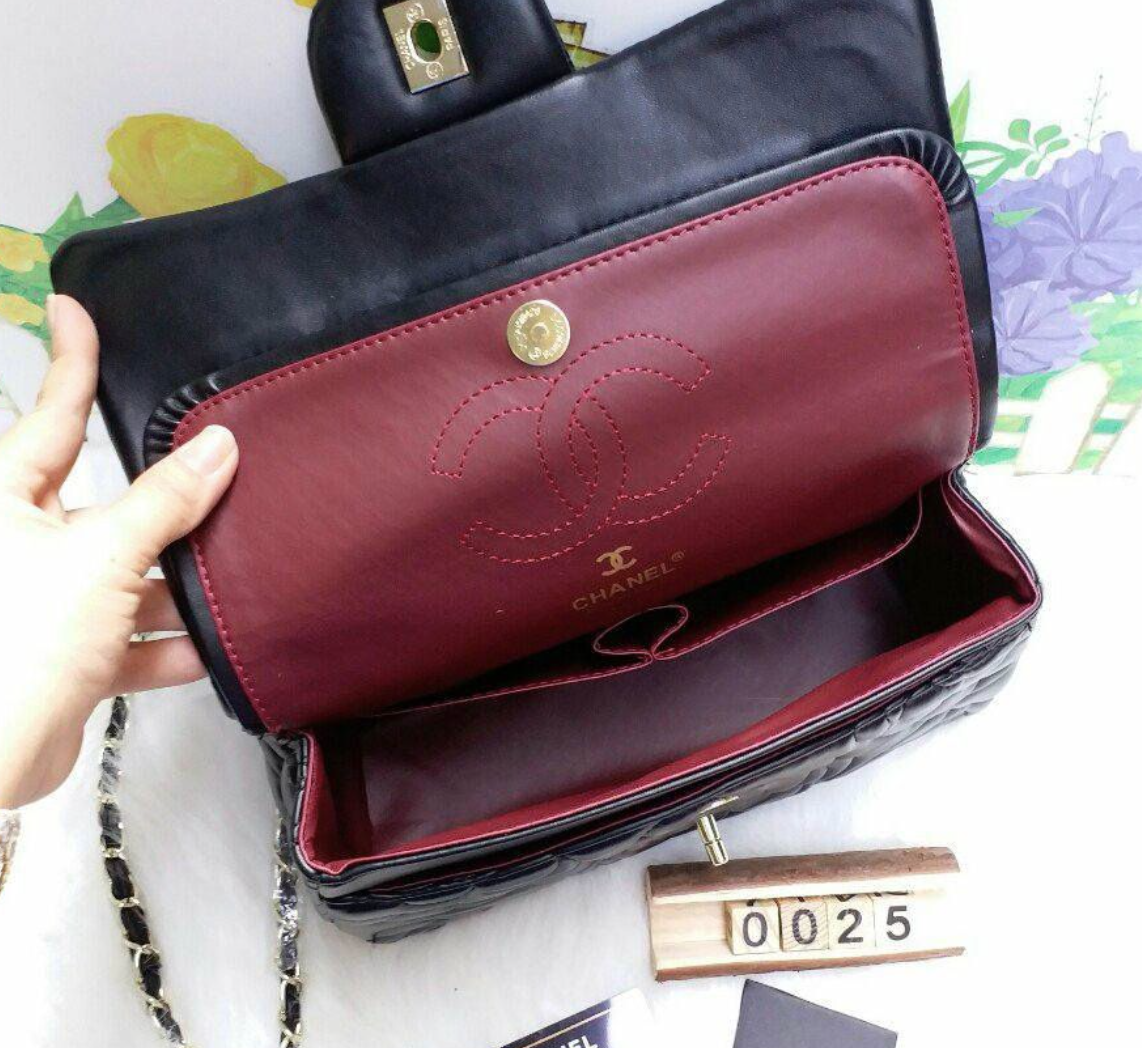 CC FLAP BAG WITH CAMELLIA FLOWER CHAIN BLACK 26CM