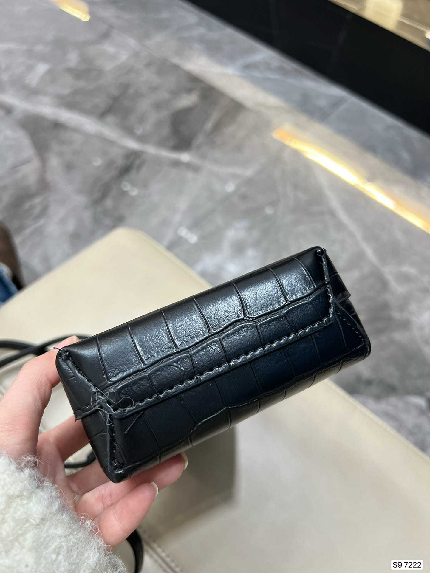 BALENCIAGA SHOPPING PHONE HOLDER CROCODILE EMBOSSED IN BLACK 18CM 5938261U61N1090