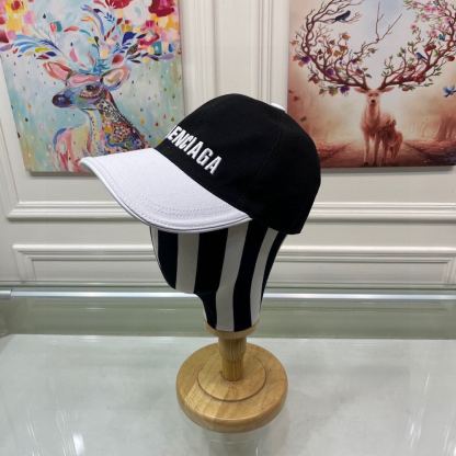 BALENCIAGA LOGO FRONT CAP BLACK