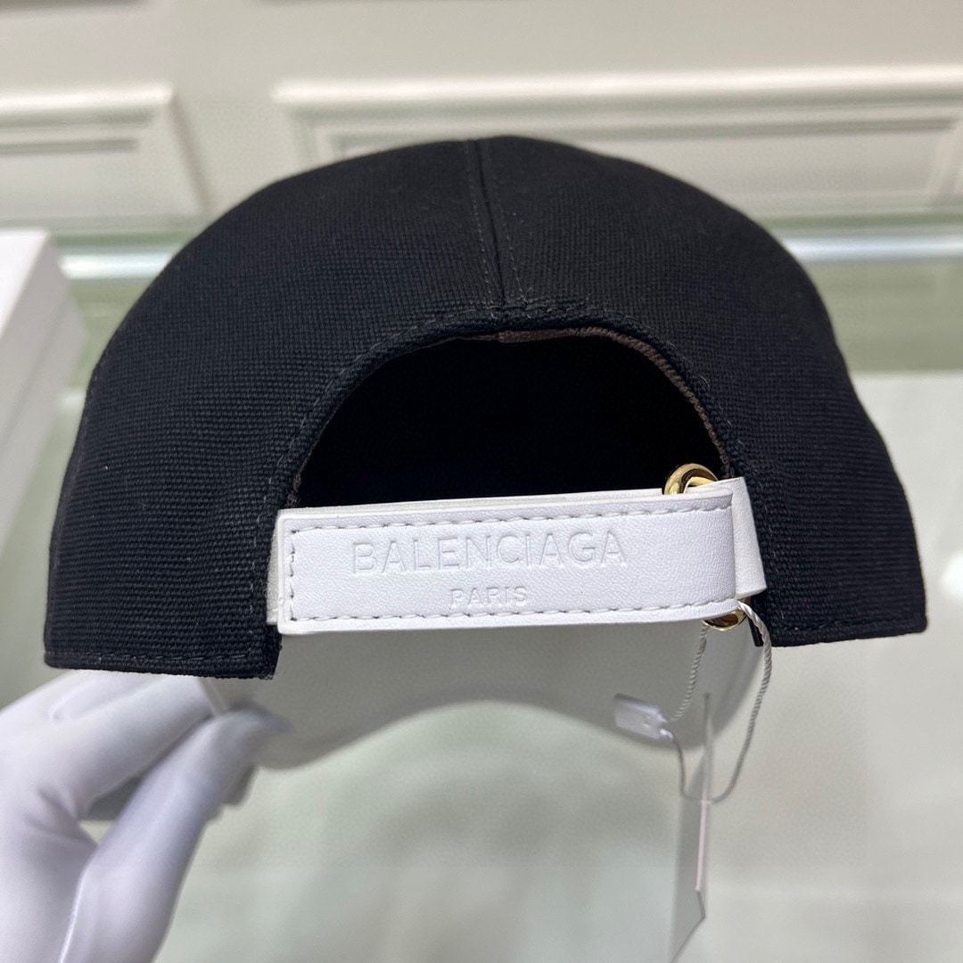 BALENCIAGA LOGO FRONT CAP BLACK