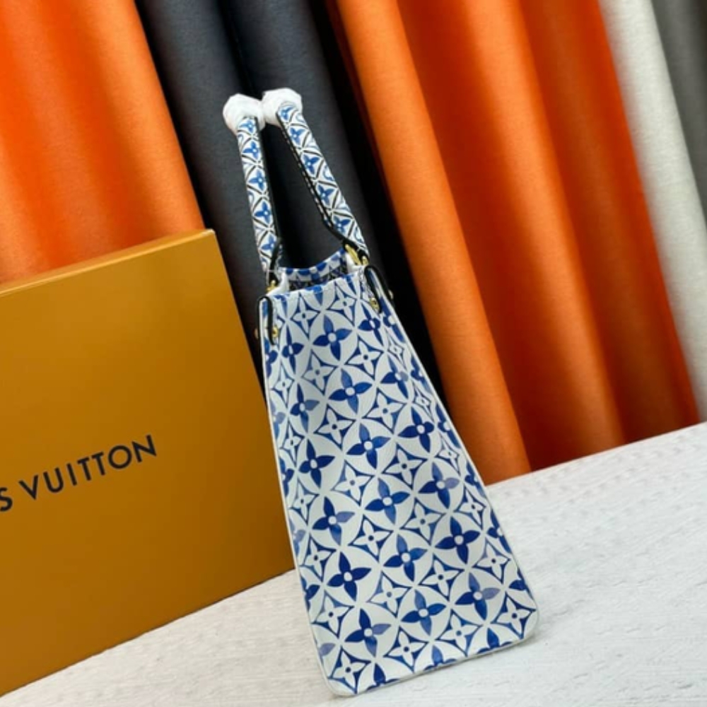 LV BY THE POOL ON THE GO PM TOTE BAG BLUE 34CM