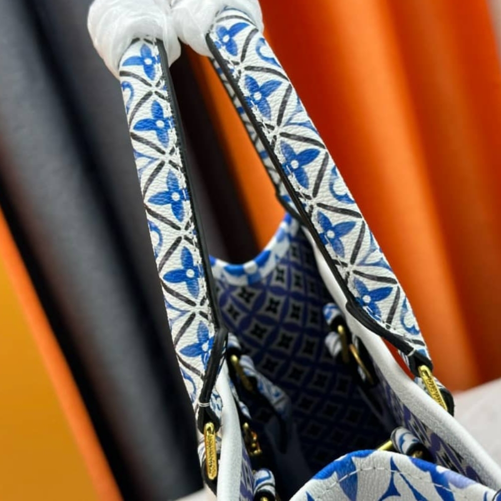 LV BY THE POOL ON THE GO PM TOTE BAG BLUE 34CM