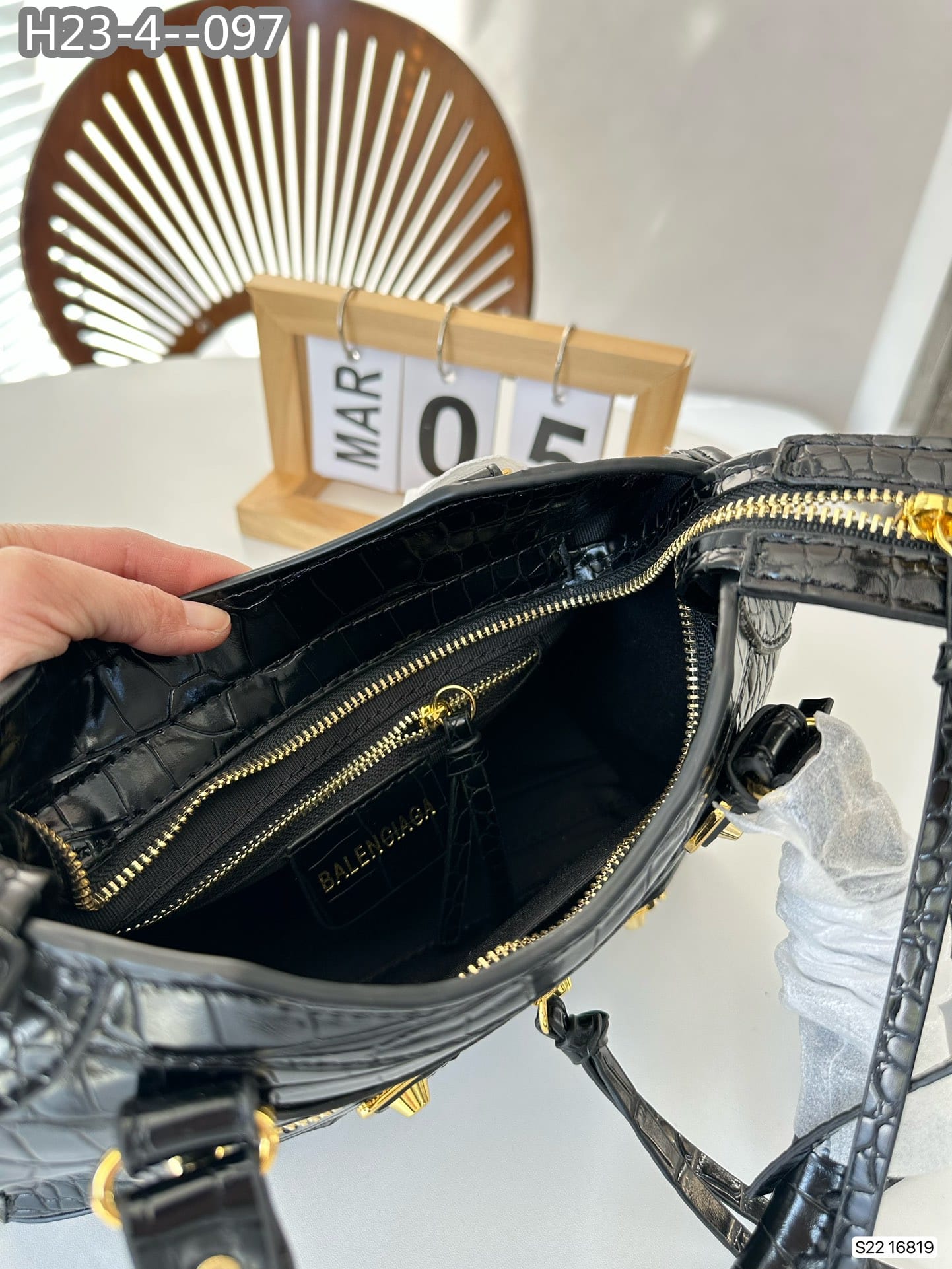 BALENCIAGA NEO CLASSIC CITY MINI CROCODILE EFFECT LEATHER BAG BLACK 25CM