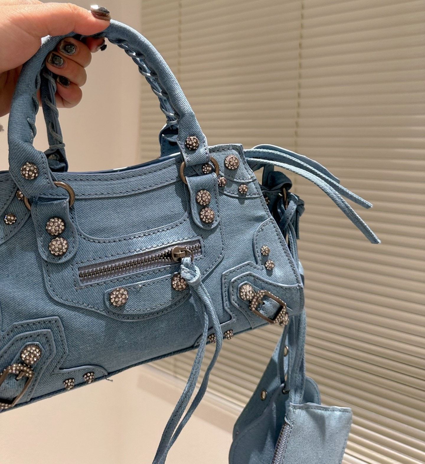 BALENCIAGA WOMENS NEO CAGOLE CITY HANDBAG IN DENIM IN BLUE 26CM