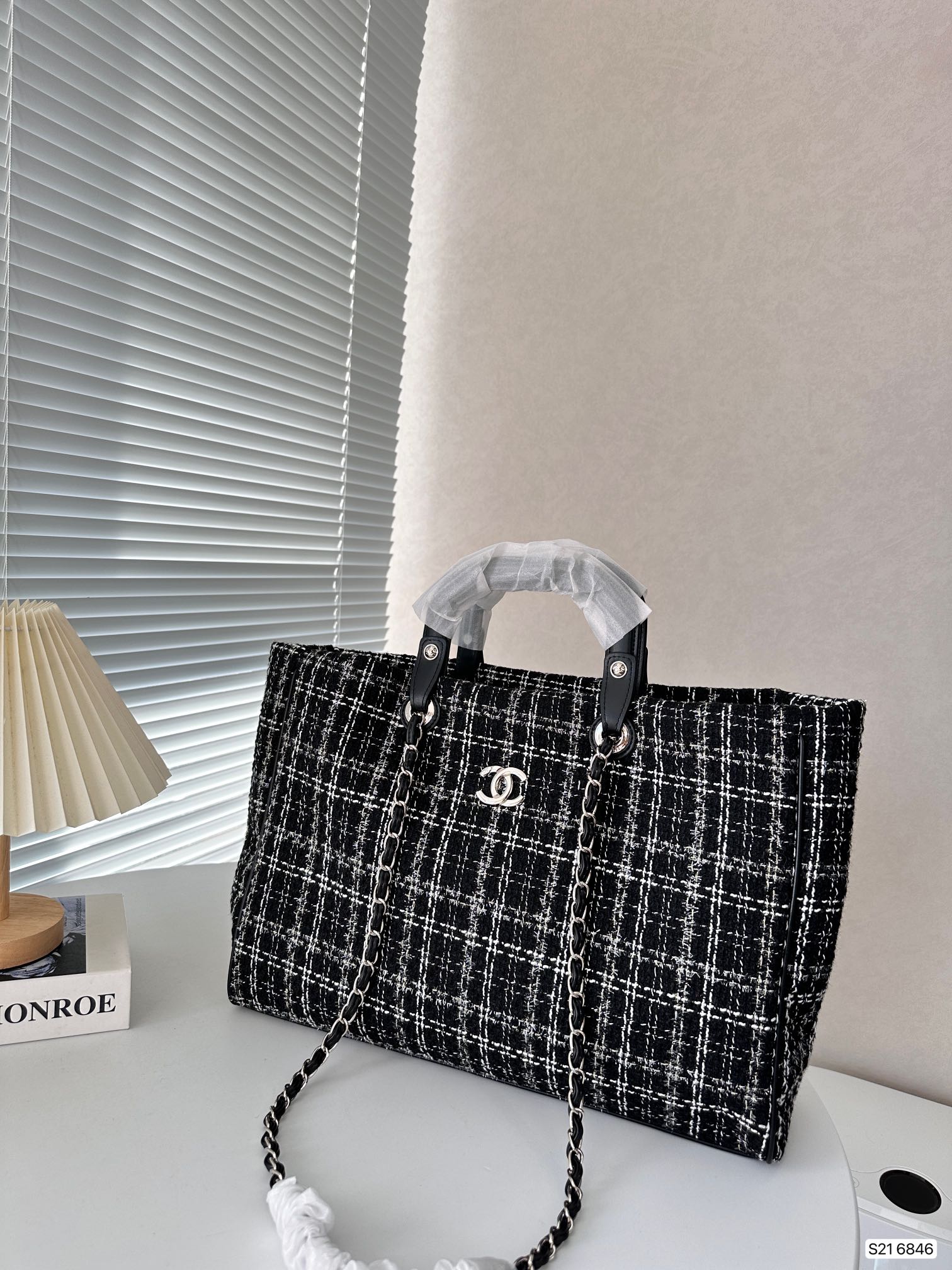 CC DEAUVILLE LARGE TOTE SHOPPING BAG BLACK 38CM