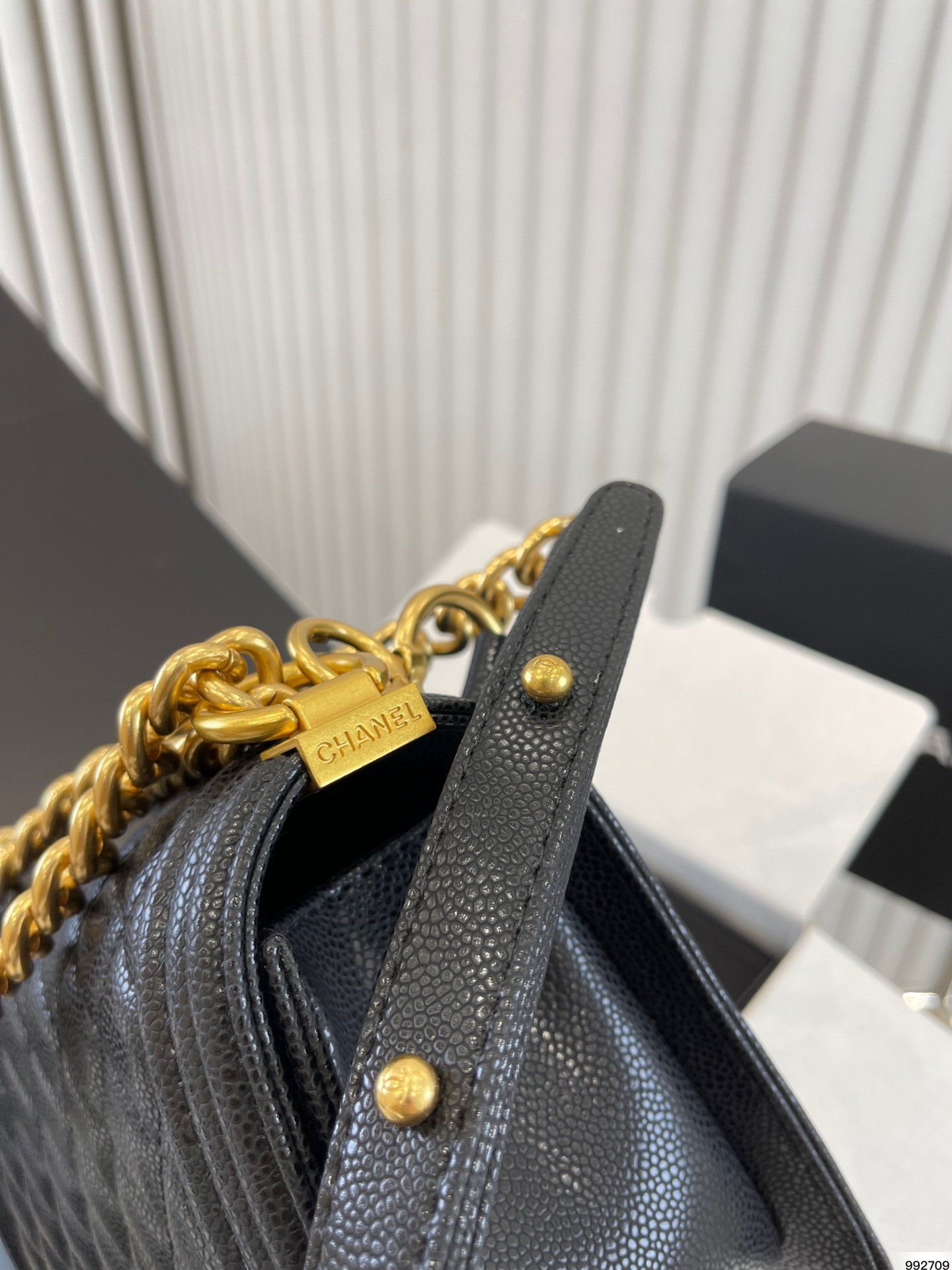 CC MEDIUM BOY QUILTED LAMBSKIN BLACK 25CM