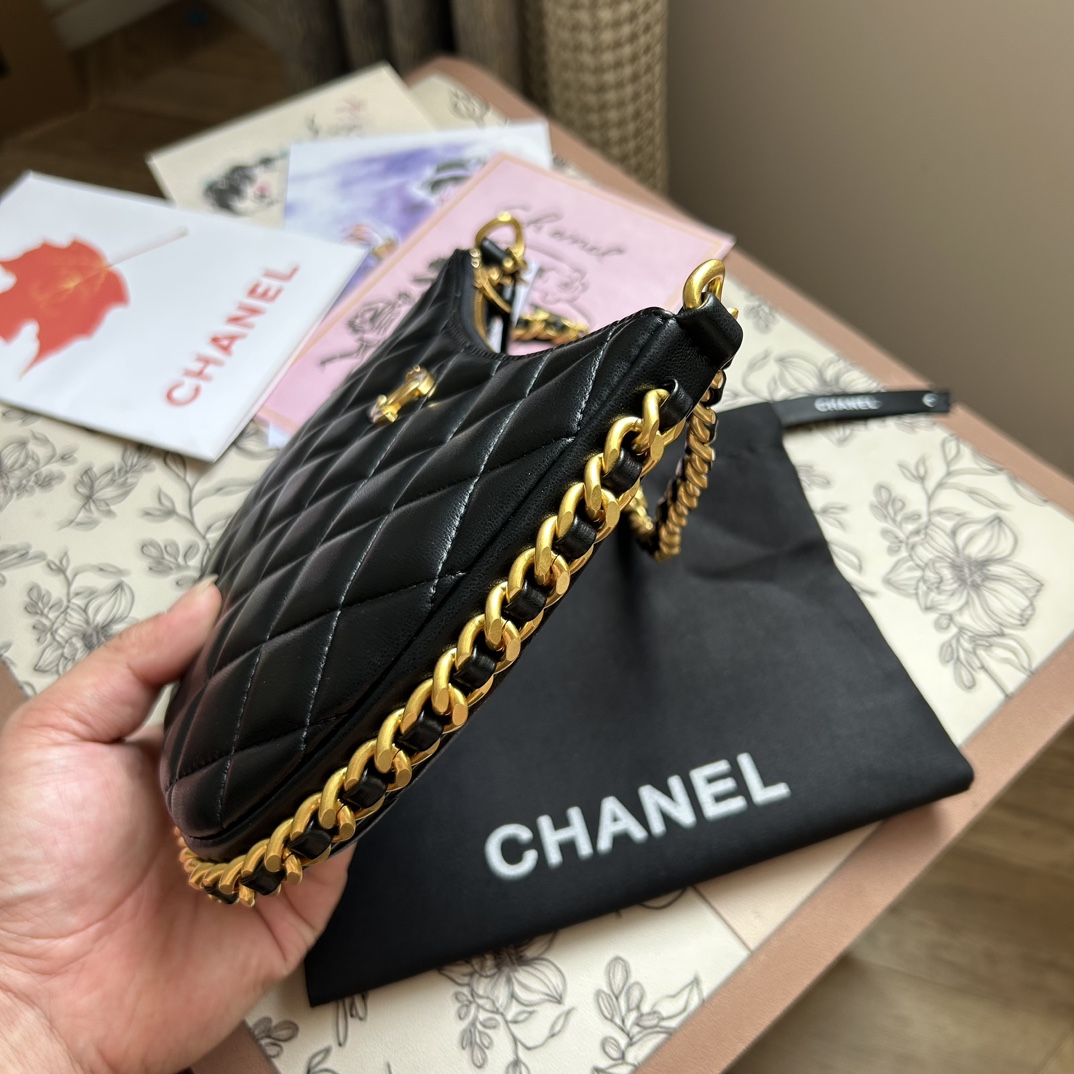 CC LARGE HOBO BAG BLACK 26CM AS4368 B13699 94305