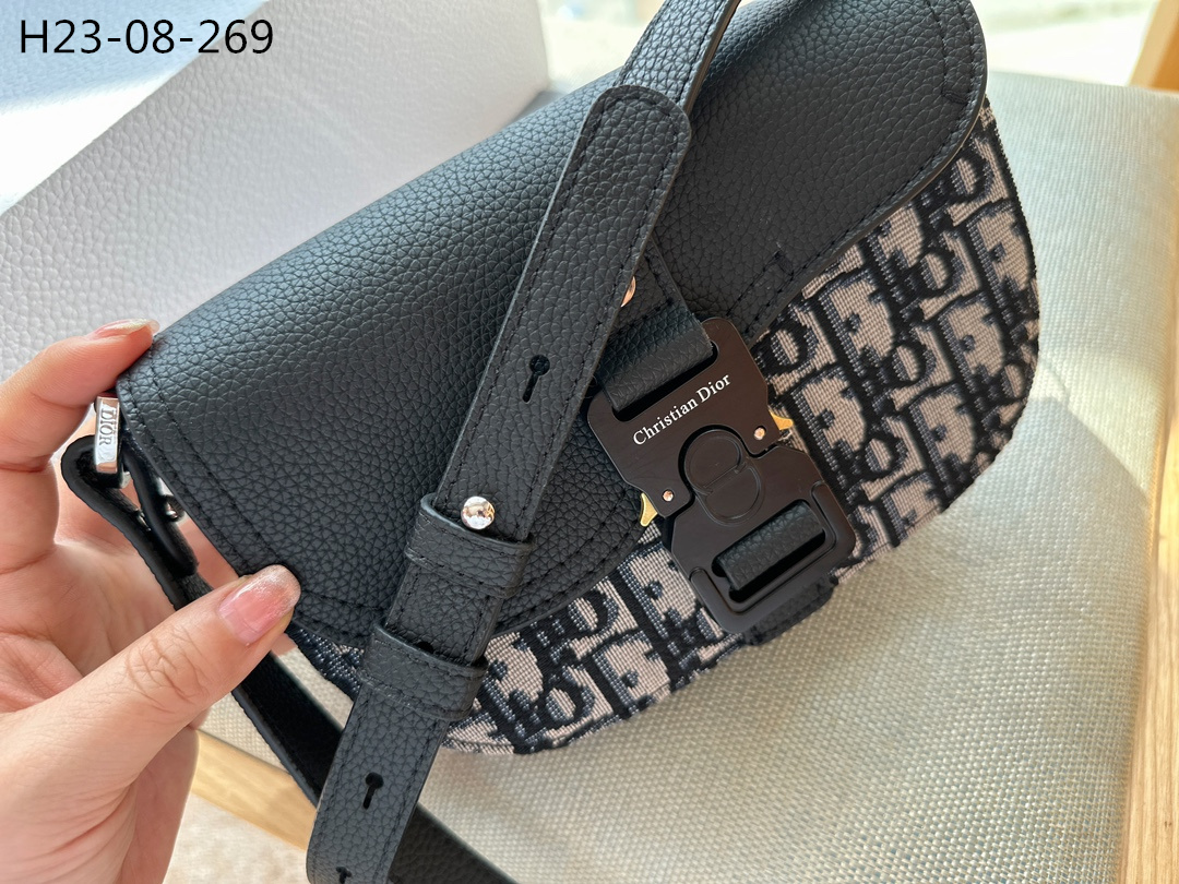 DOR SADDLE POUCH WITH STRAP BLACK 19CM 2ADCA435YKS H27E