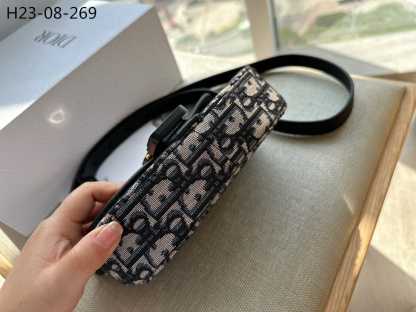 DOR SADDLE POUCH WITH STRAP BLACK 19CM 2ADCA435YKS H27E