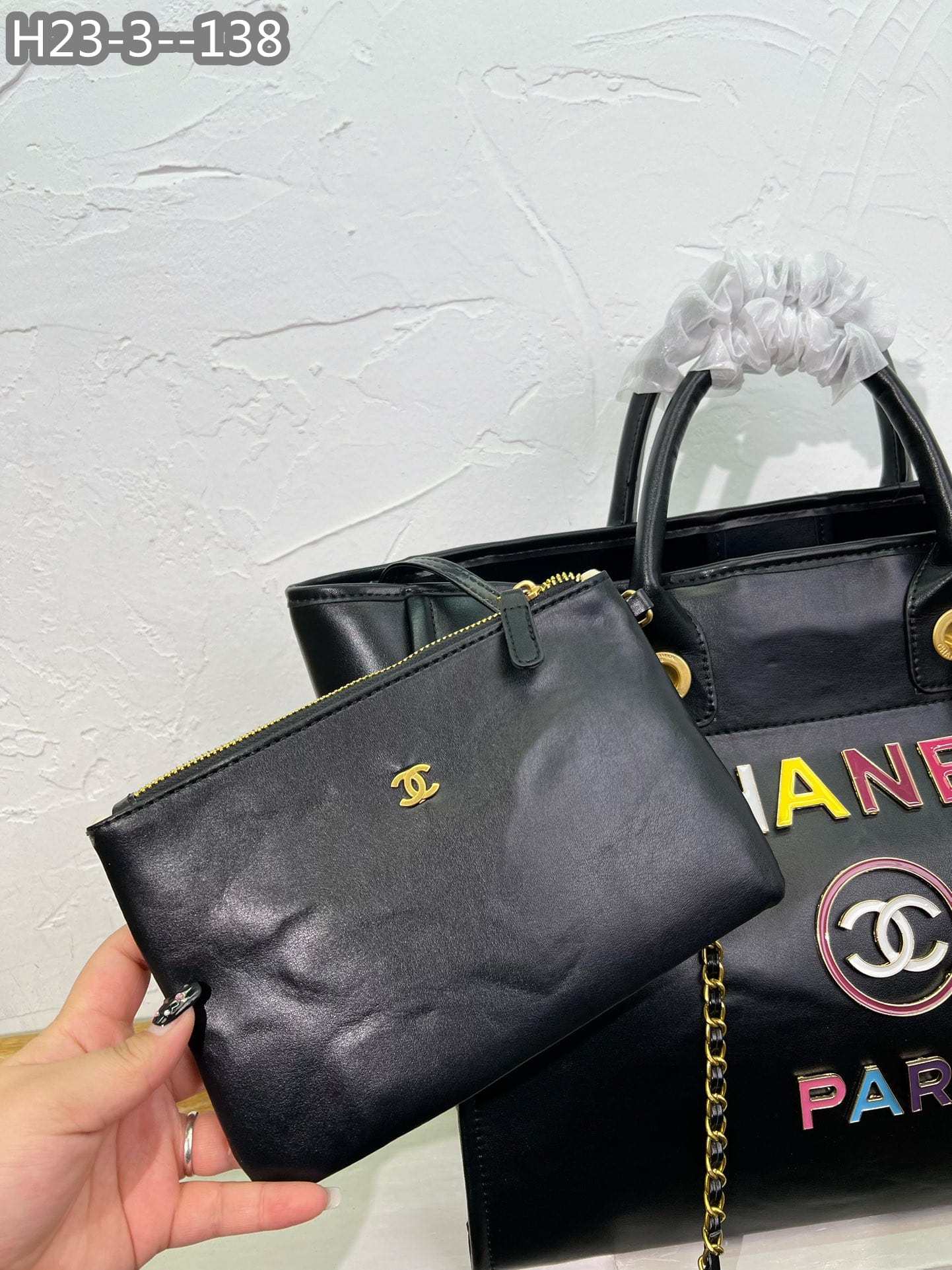 CC DEAUVILLE SHOPPING BAG LARGE 22S BLACK 38CM  A66941 B08030 94305