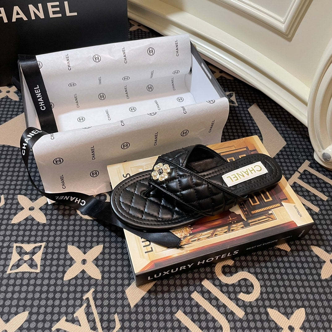 SANDAL CHL FLIP FLOP SANDALS QUILTED BLACK