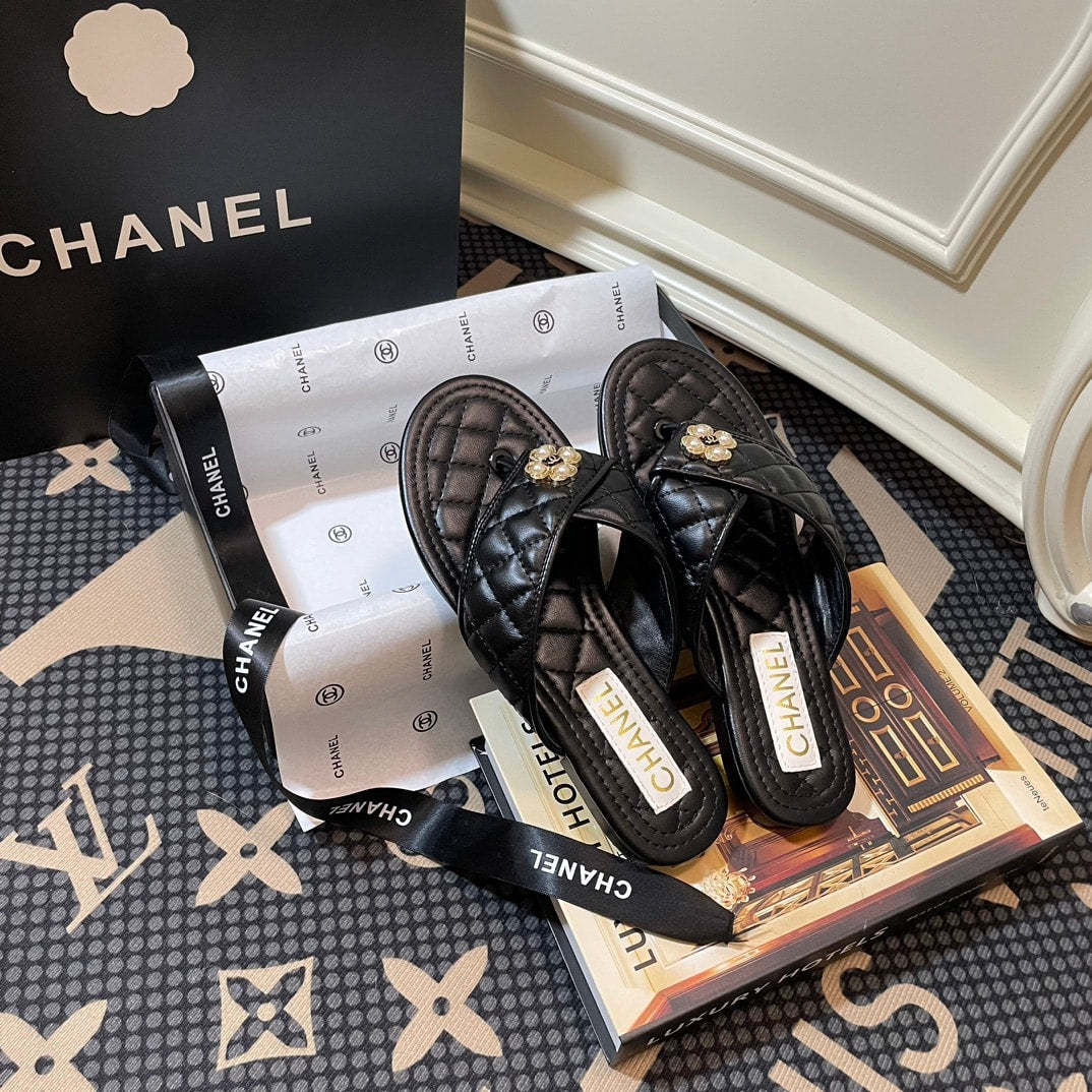 SANDAL CHL FLIP FLOP SANDALS QUILTED BLACK