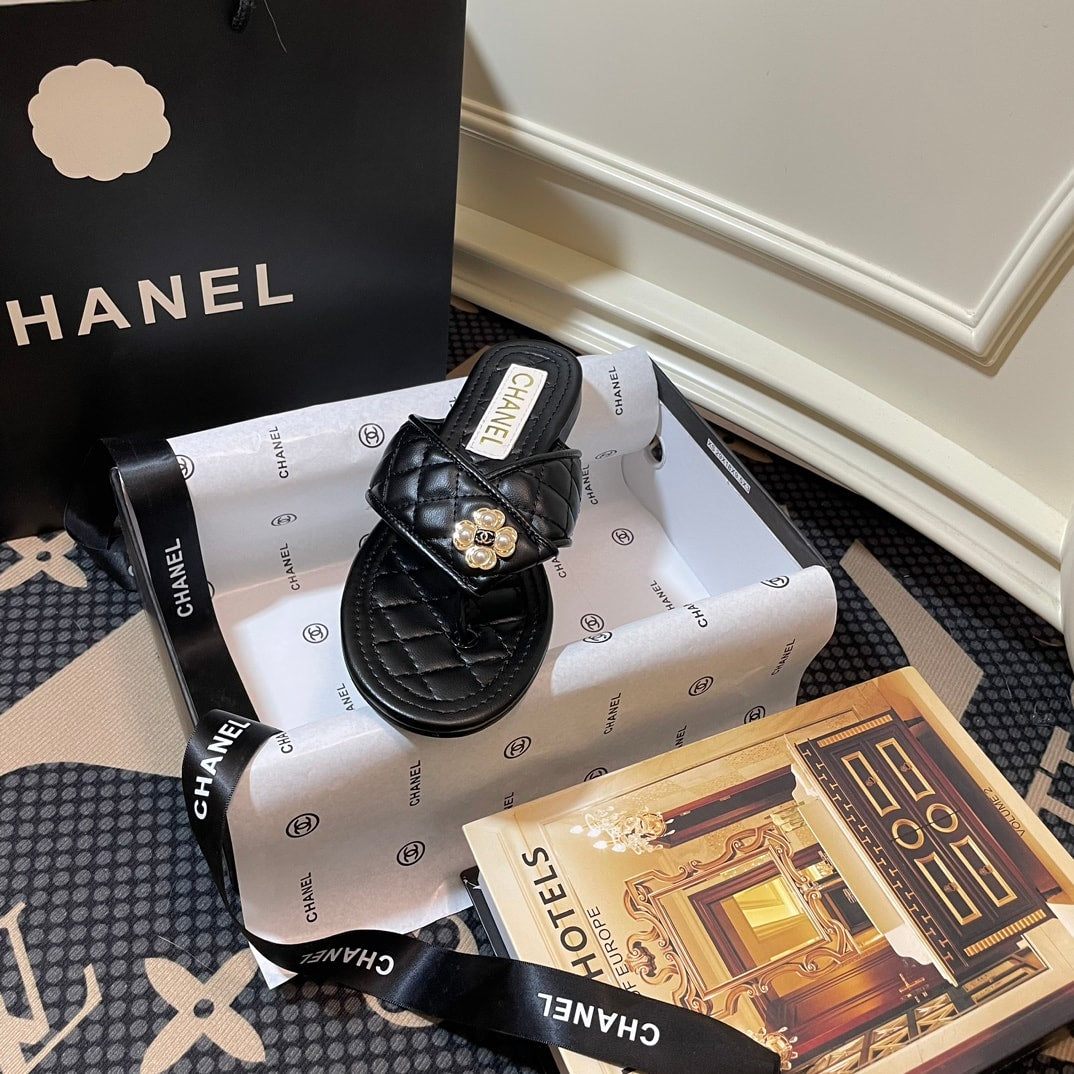 SANDAL CHL FLIP FLOP SANDALS QUILTED BLACK