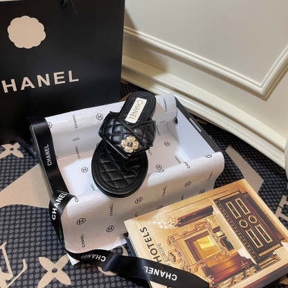 SANDAL CHL FLIP FLOP SANDALS QUILTED BLACK