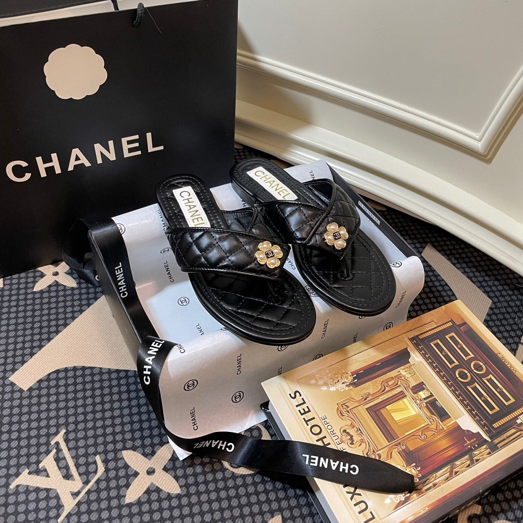 SANDAL CHL FLIP FLOP SANDALS QUILTED BLACK