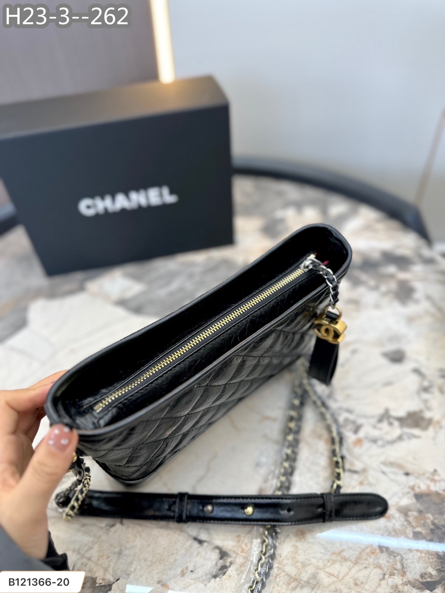 CC GABRIELLE HOBO BAG DIAMOND GABRIELLE BLACK 25CM