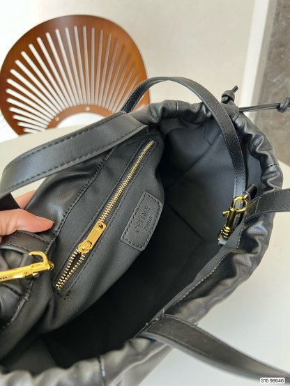 CE SMALL CABAS DRAWSTRING CUIR TRIOMPHE IN SMOOTH CALFSKIN BLACK 24CM 111013DU338NO