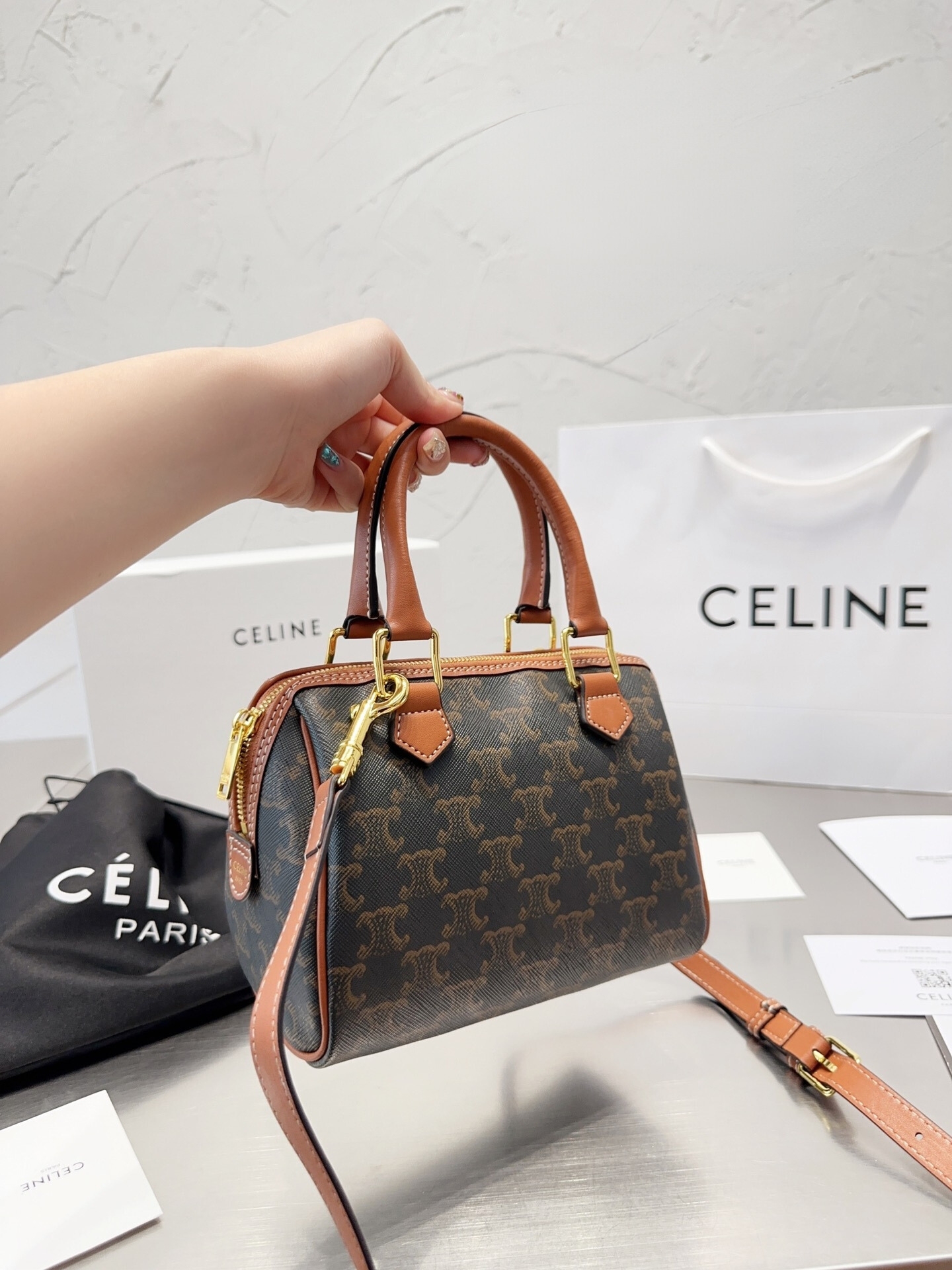 CE SMALL BOSTON IN TRIOMPHE CANVAS AND CALFSKIN TAN 19CM 113772CAS04LU