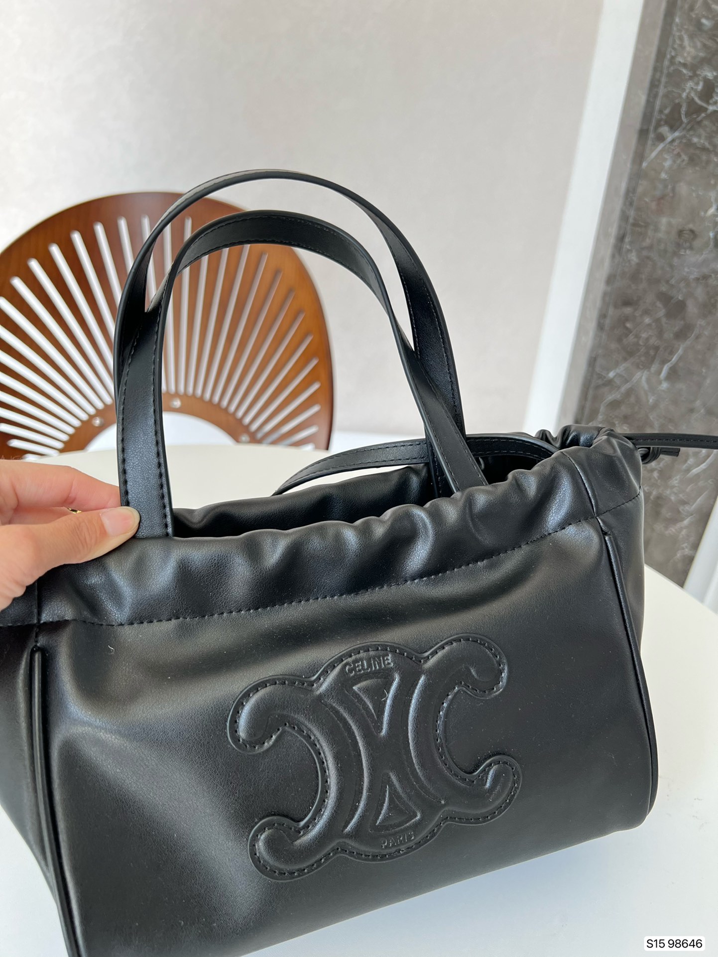 CE SMALL CABAS DRAWSTRING CUIR TRIOMPHE IN SMOOTH CALFSKIN BLACK 24CM 111013DU338NO