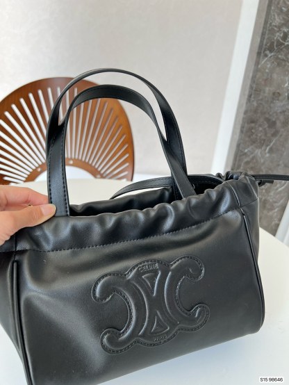 CE SMALL CABAS DRAWSTRING CUIR TRIOMPHE IN SMOOTH CALFSKIN BLACK 24CM 111013DU338NO