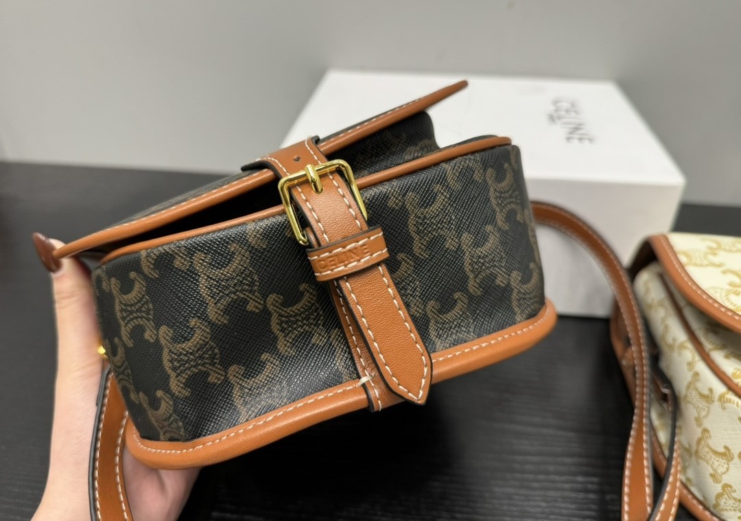 CE MEDIUM FOLCO BAG IN TRIOMPHE CANVAS AND CALFSKIN TAN 19CM 191502BZJ 04LU