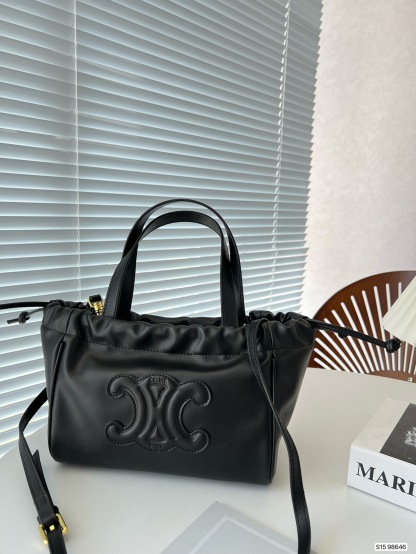 CE SMALL CABAS DRAWSTRING CUIR TRIOMPHE IN SMOOTH CALFSKIN BLACK 24CM 111013DU338NO