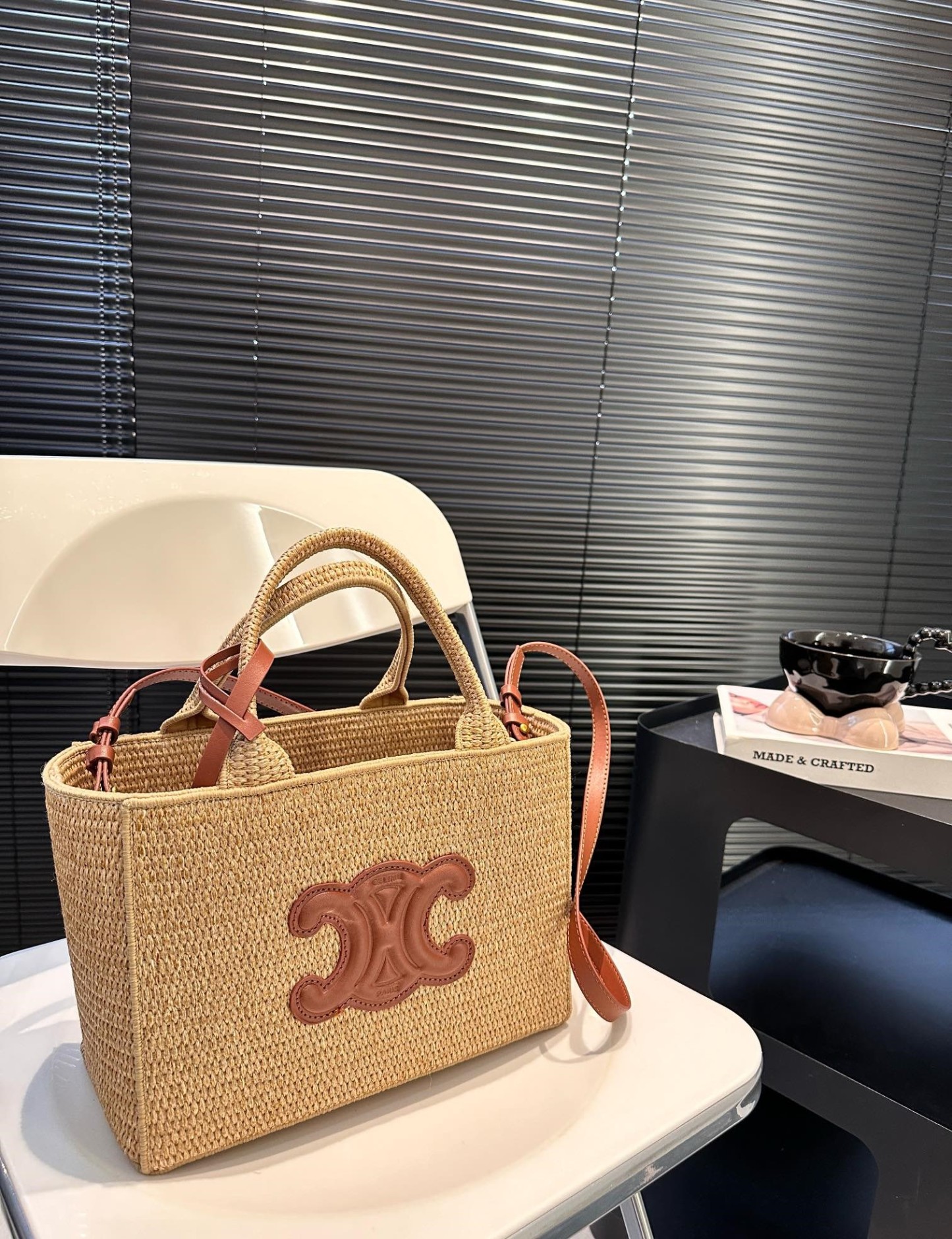 CE SMALL CABAS THAIS IN RAFFIA AND CALFSKIN TAN 27CM 116302FF7 04LU