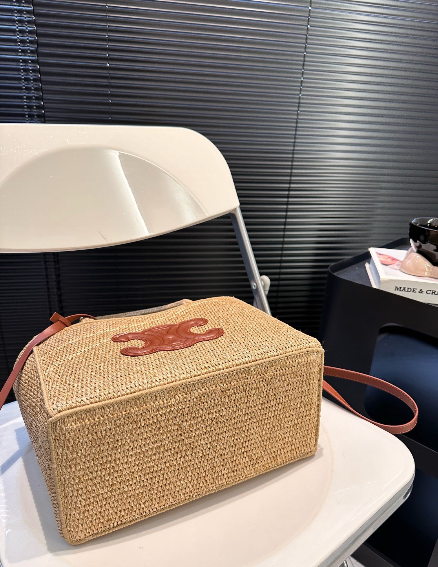 CE SMALL CABAS THAIS IN RAFFIA AND CALFSKIN TAN 27CM 116302FF7 04LU